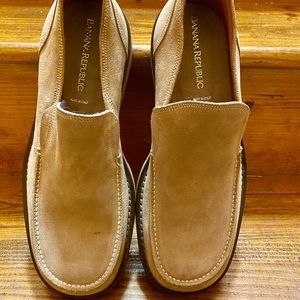 Banana Republic men’s suede loafers size 8